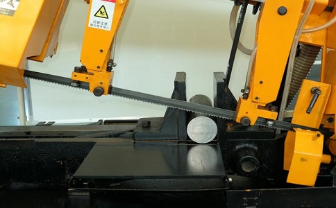 遂溪数控带锯床自动送料精度会出现偏差吗？