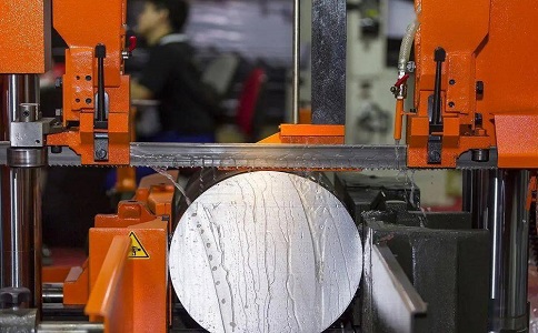 遂溪立式金属带锯床切削出现跑带故障解决方法！